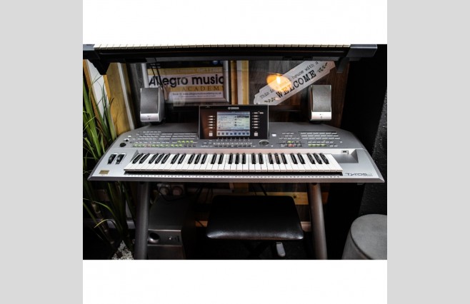 Used Yamaha Tyros 2 Keyboard With MS02 Speakers (SN:GBRAL001273) - Image 1